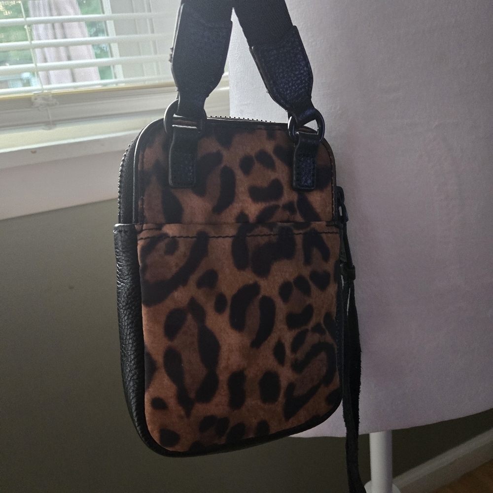 Aimee Kestenberg Leopard print crossbody - Picture 3 of 6